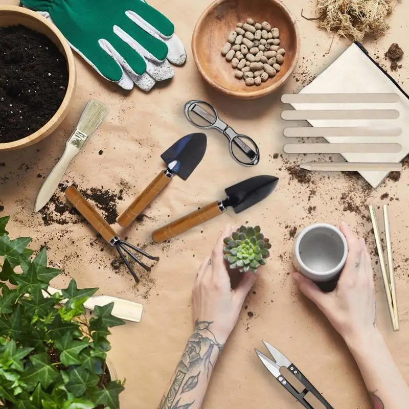 

Garden Tool Set 14 Pieces Gardening Tools Kit Gardening Kit Includes Garden Shovel And All Other Gardening Hand Tools
