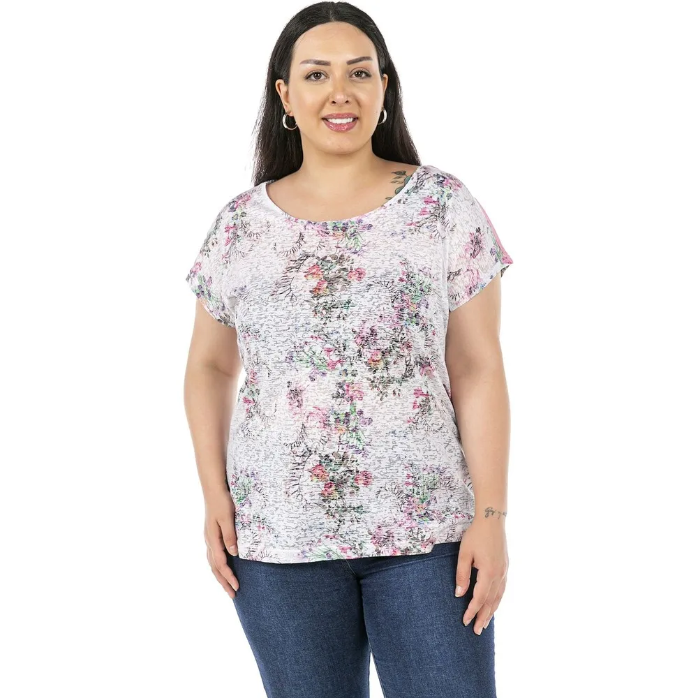 

Женская футболка большого размера с вырезом лодочкой и принтом из розовой ленты