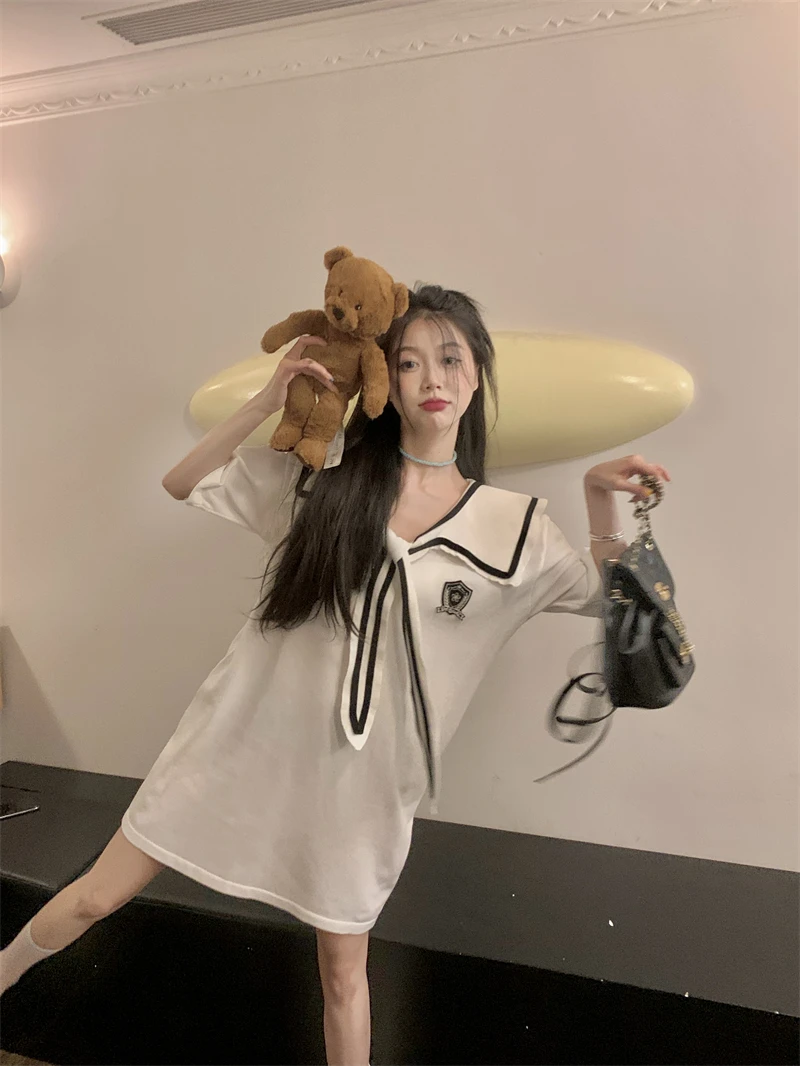 

GBG3043 Flare sleeve French V-neck tea break skirt Spring 2023 new waist slim medium and long sleeve fairy dress