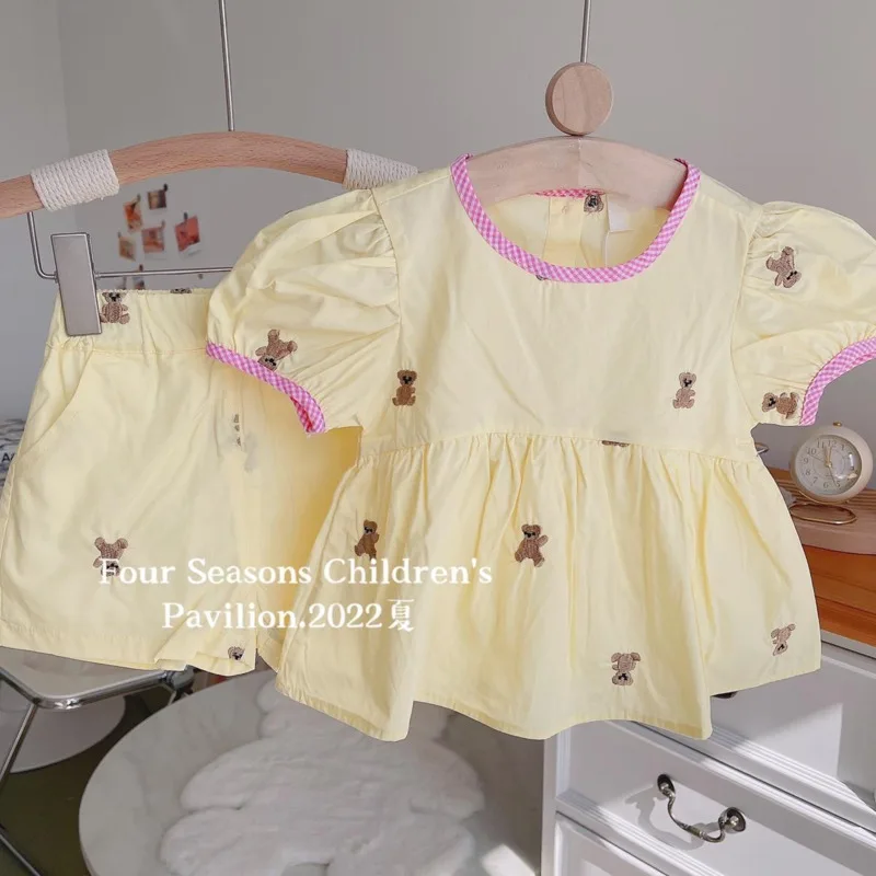 

Summer Yellow Bear Cotton Suit Little Girls Children Clothing Set Two 2 Piece Set Top+shorts Baby Clothes Kids Birthday Outfits