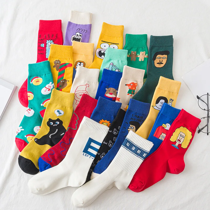 

New socks cute cartoon Japanese ladies medium tube cotton socks hip hop skateboard tide socks