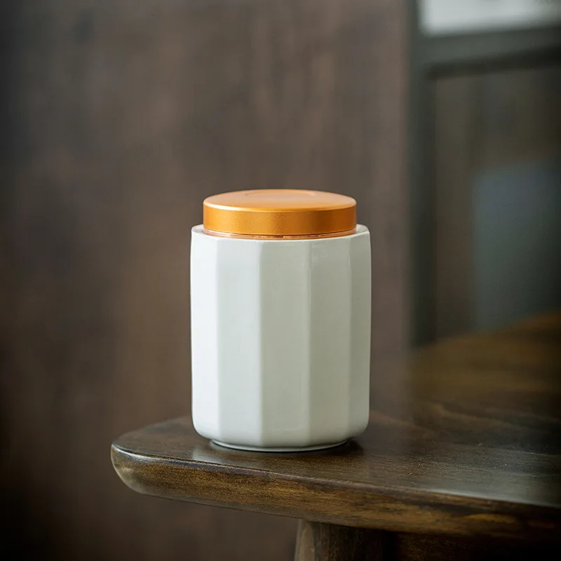 

Polygonal Ceramic Pet Urn, Alloy White, Creative Modern Design, Funeral Storage Box, the Loss of Loved Pets