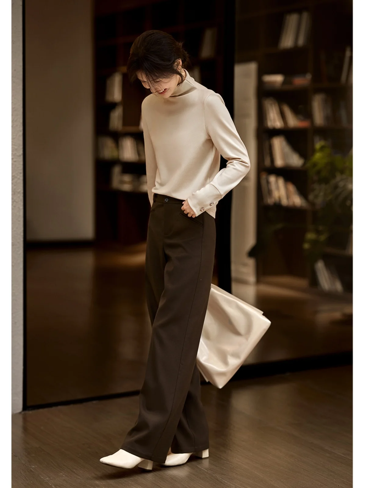 Xwi Xinwei кремово-белая универсальная нижняя рубашка Dralon женская осенне-зимняя с