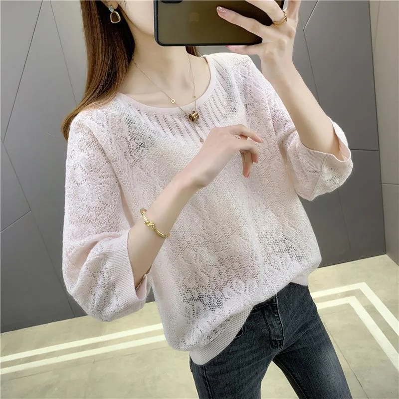 Рисунок 2 - Однотонные женские топы