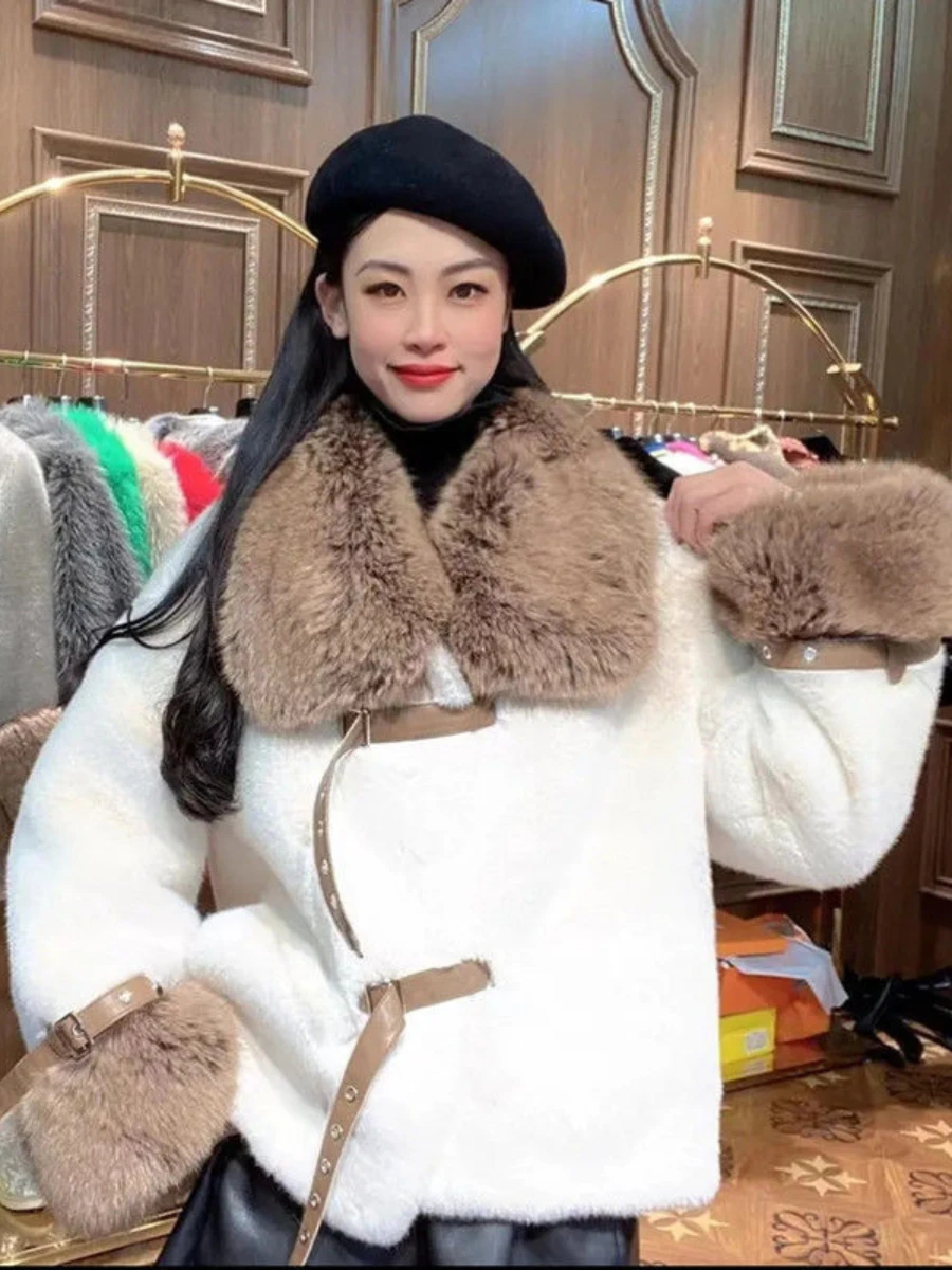 Ladies Western Style Fashion Elegant Square Collar Wool Coat Women's 2022 Winter New Streetwear Office Lady Elegant Fur Jacket