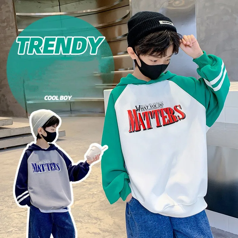 Весенне-осенний хлопковый свитшот с контрастным алфавитом для мальчиков