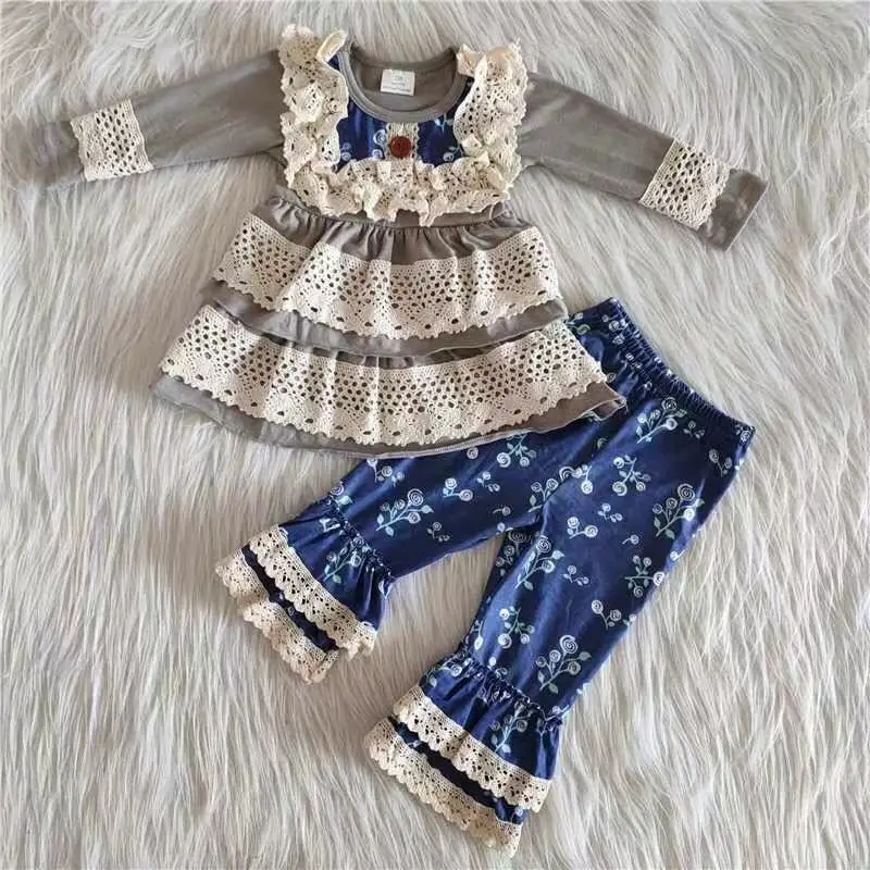 

2022 Hot sale boutique autumn lace pattern button design floral printed children clothing sets wholesale