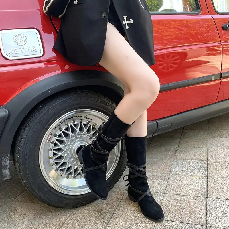 

Женские полусапоги на шнуровке, черные байкерские ботинки до середины икры, со шнуровкой, 2023