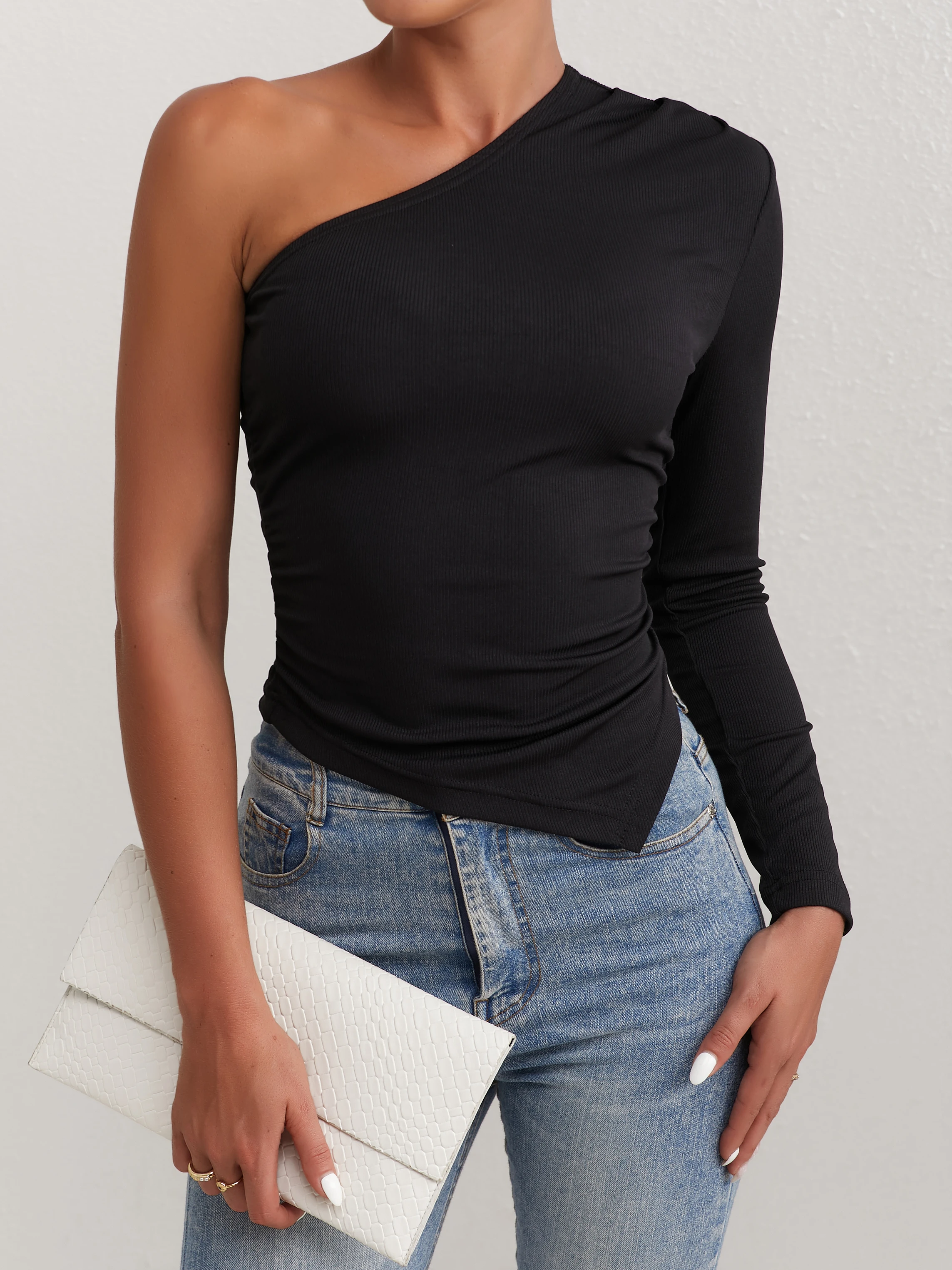 НАПРАВЛЕНИЕ 2407081 Шикарный топ на одно плечо с асимметричным вырезом сексуальный