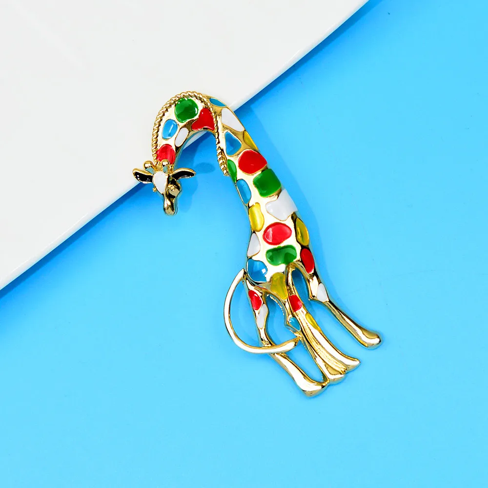 CINDY XIANG Enamel Large Giraffe Brooches For Women Vivid Animal Design Pin Luxury High Quality Accessories Autumn Style images - 5