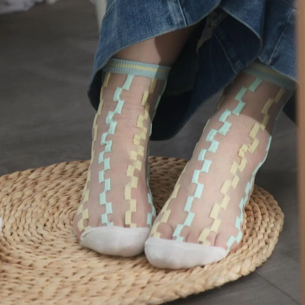 Сетчатые стеклянные шелковые кружевные прозрачные носки Cloud Love Heart Crystal Silk Stripe Mid