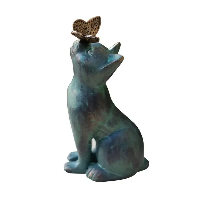 

Статуя Кошки с бабочкой на носу, статуя из смолы, любопытная садовая фигурка кошки, уличная садовая статуя, скульптура животного для наружного балкона