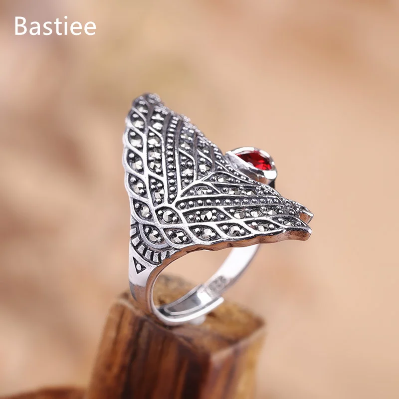 

Bastiee S925 Silver Hand Jewelry Women Heart Garnet Red Rings for Women Exquisite Ornament Adjustable Opening Anillos Mujer