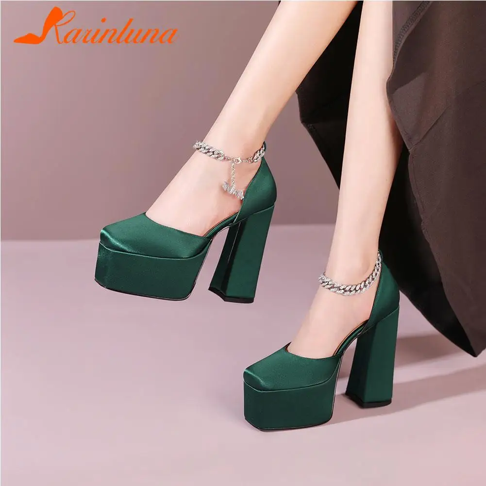 Popular New 2022 Women Pumps Slik Dark Green Metal Chain Ankle Strap Square High Heels Lettter Decoration Elegant Female Shoes