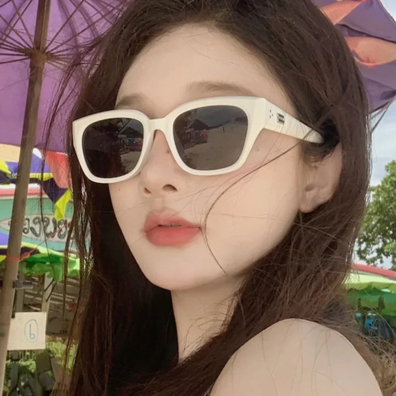 2024 Новые квадратные корейские модные простые ретро солнцезащитные очки премиум