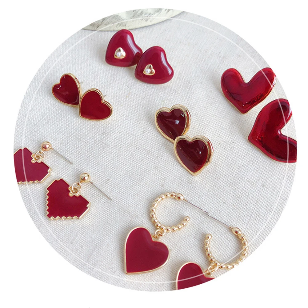 

2023 New Design Red Heart Stud Earring Women Metal Gold Color Heart Wedding Statement Earrings Fashion Party Jewelry