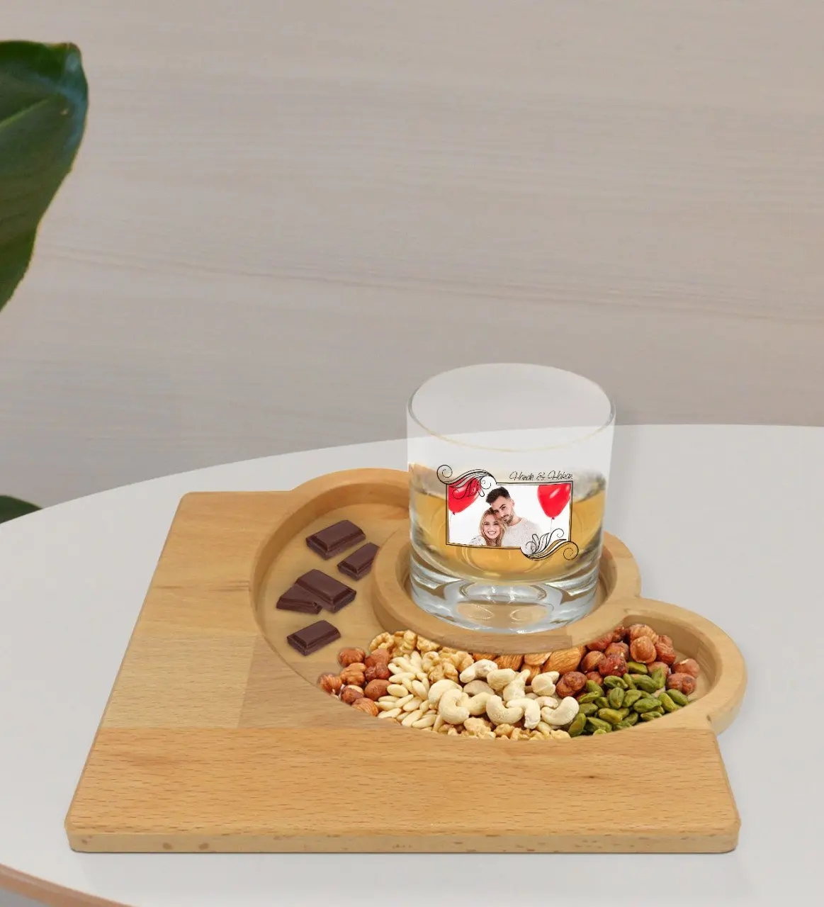 

Personalized İsimli Photo Whisky Cup and Natural Solid Wood Half Month Presentation Tabağı Confectionary Gift Seti-32