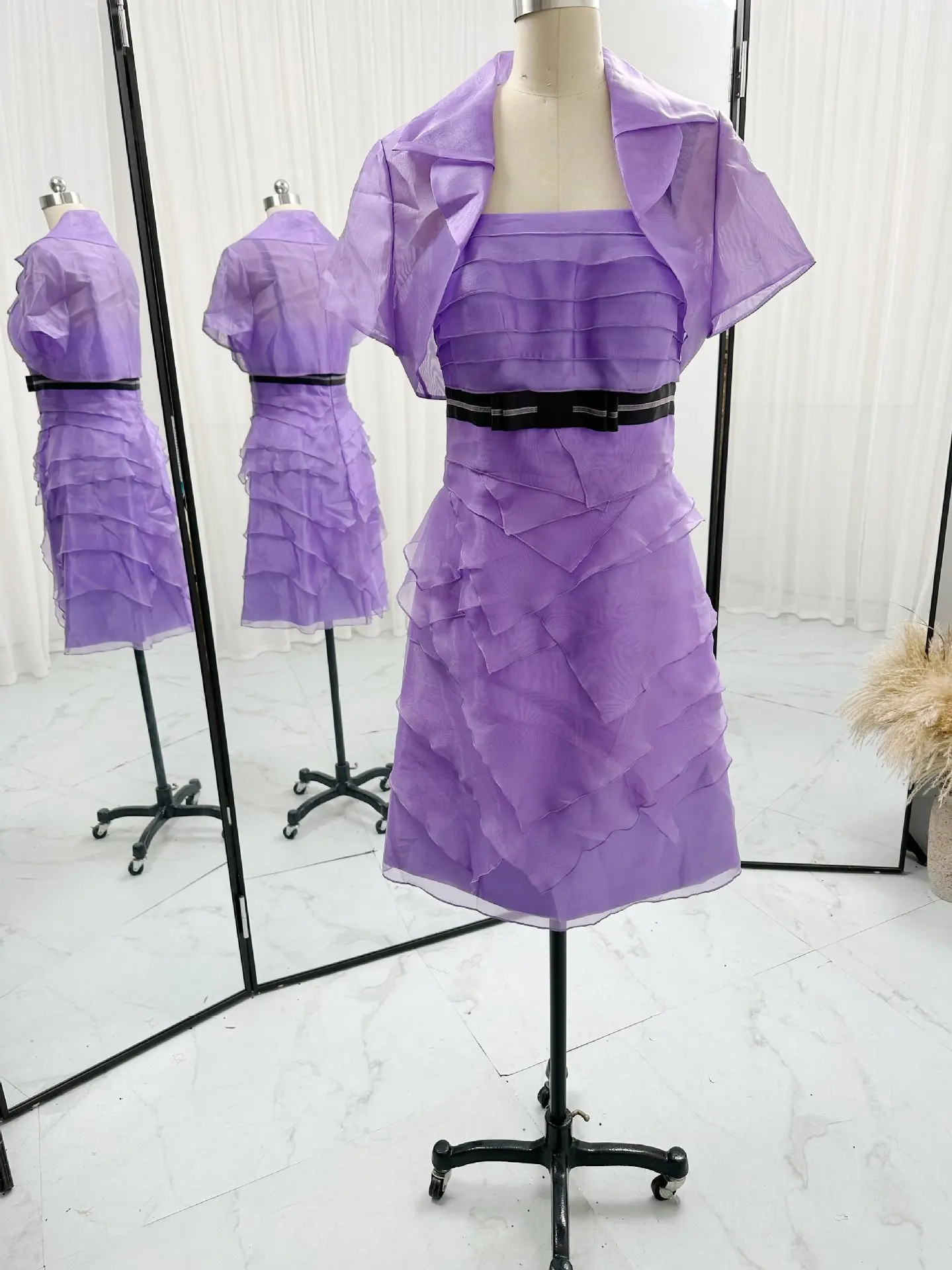 Фиолетовое элегантное интеллектуальное платье с длинным рукавом шифоновое