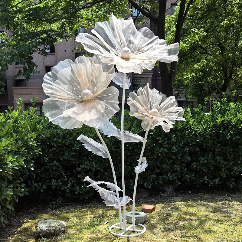 

3 больших искусственных шелковых цветов