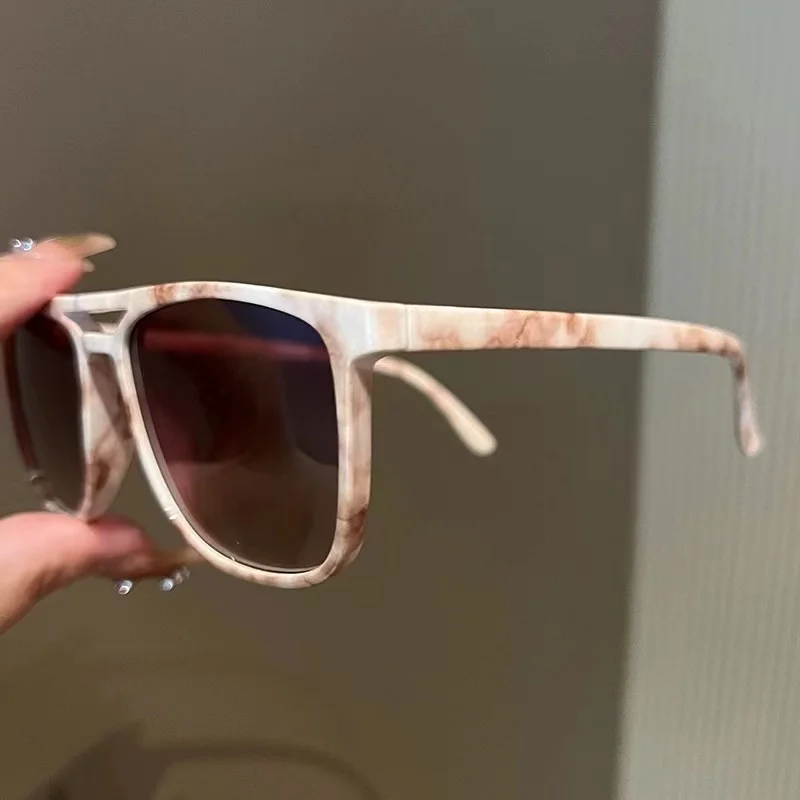Винтажные квадратные солнцезащитные очки с защитой UV400 для женщин. Стильная