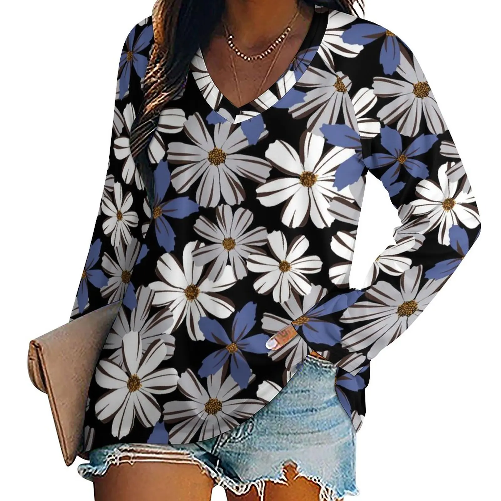 

White Blue Daisies T Shirt Funky Floral Print Elegant Long Sleeve T-Shirts Women V Neck Fashion Tee Shirt Oversize Pattern Tops