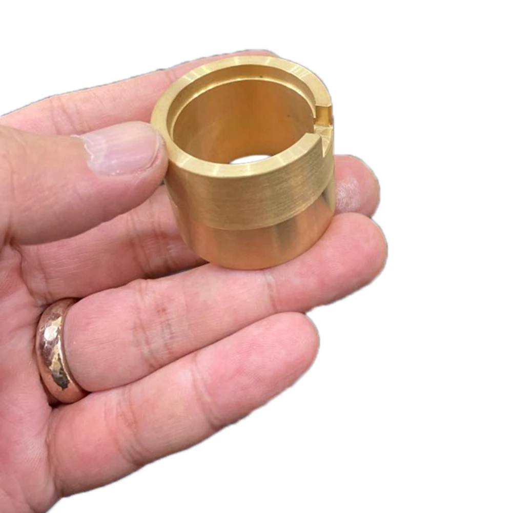 

Watch Movement Holder Anti-Scratch Watch Part Repair Accessory Tool for Watchmaker for 7S26, 7S36, 4R36 Movement