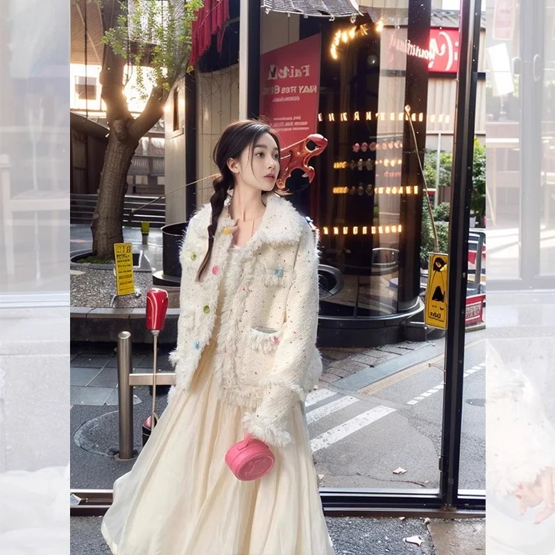 Утолщенная французская светская белая изящная верхняя одежда для женщин