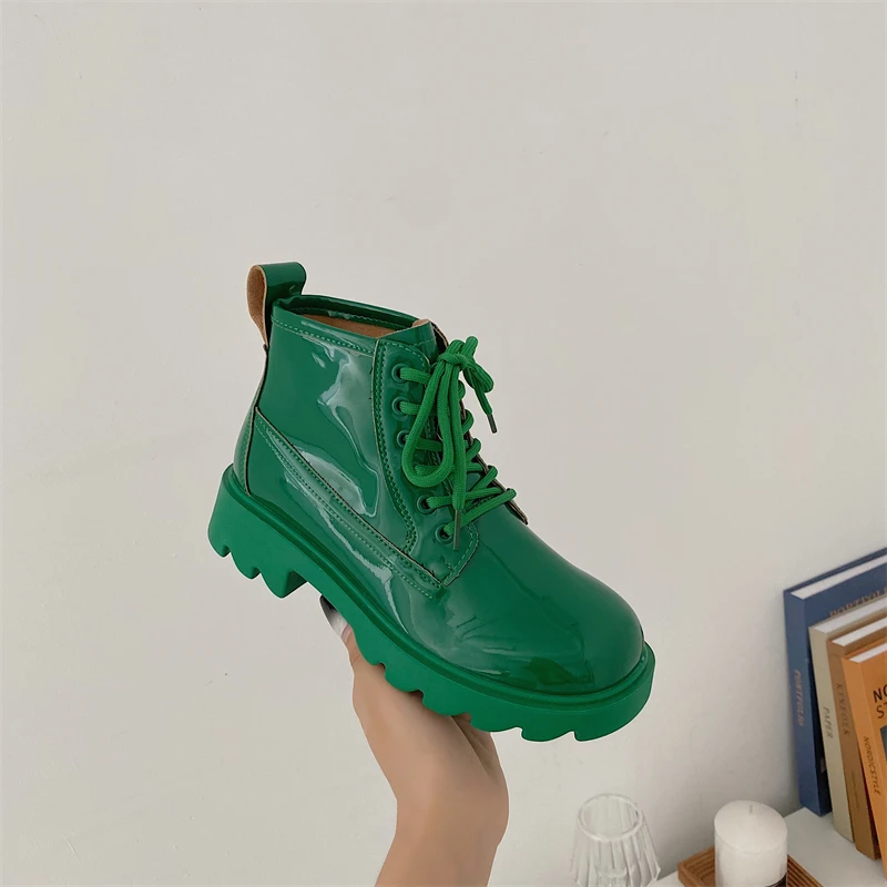 

Luxury Design Womens Platform Chelsea Boots Green Patent Leather Ankle Boots Female Thick Bottom Femininas