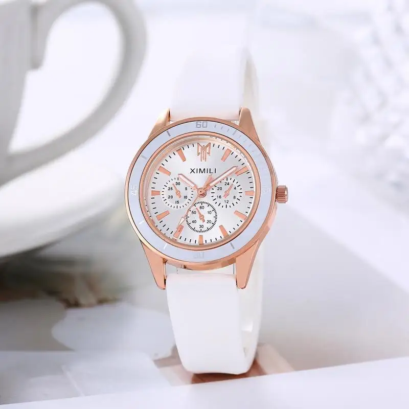 Женские кварцевые часы с силиконовым ремешком большим циферблатом