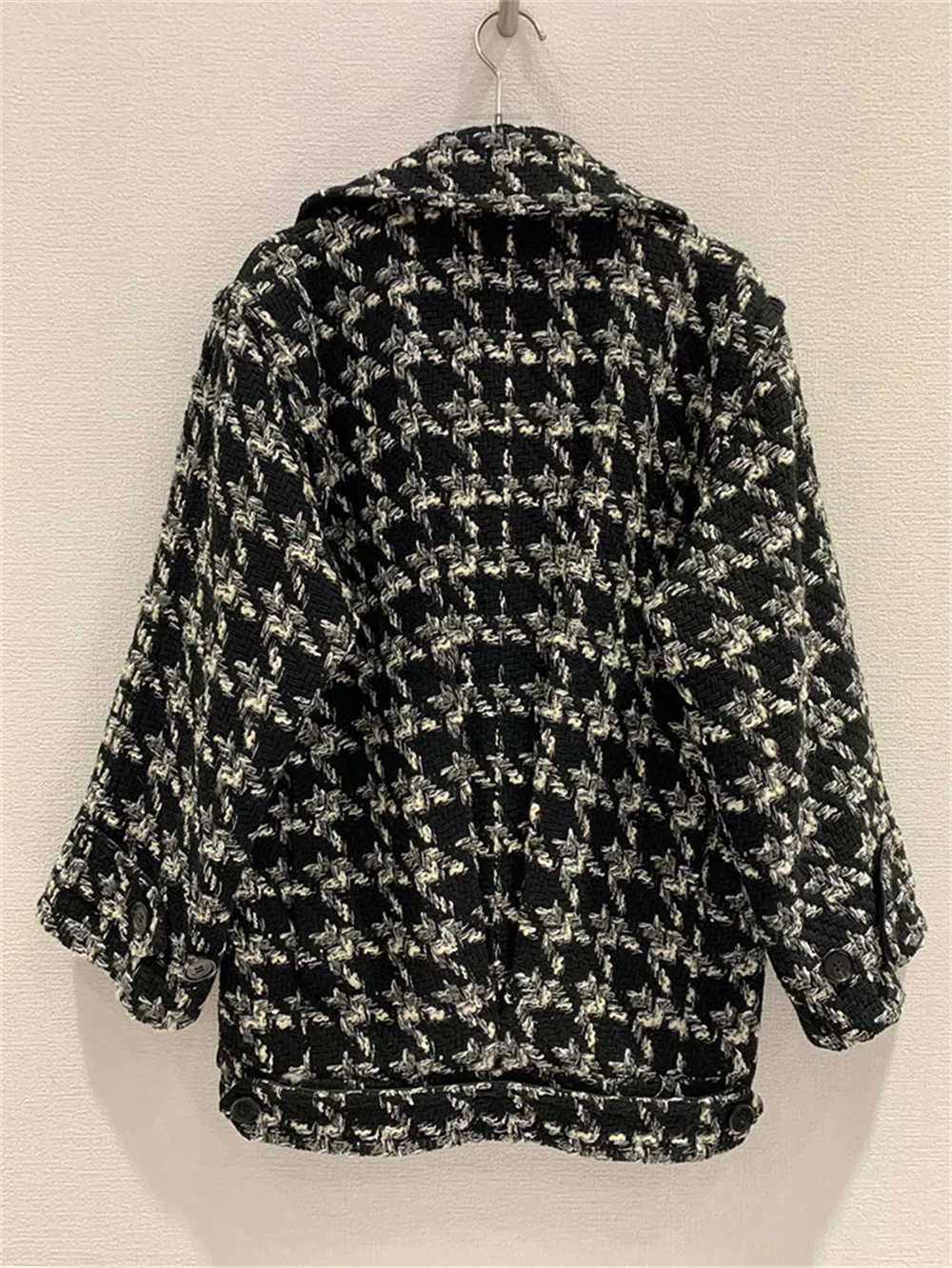 

Women Wool Woven Tweed Plaid Coat Autumn Winter 2022 New Fashion High-End Sense Vintage Chic Loose Mid-Length Female Jacket