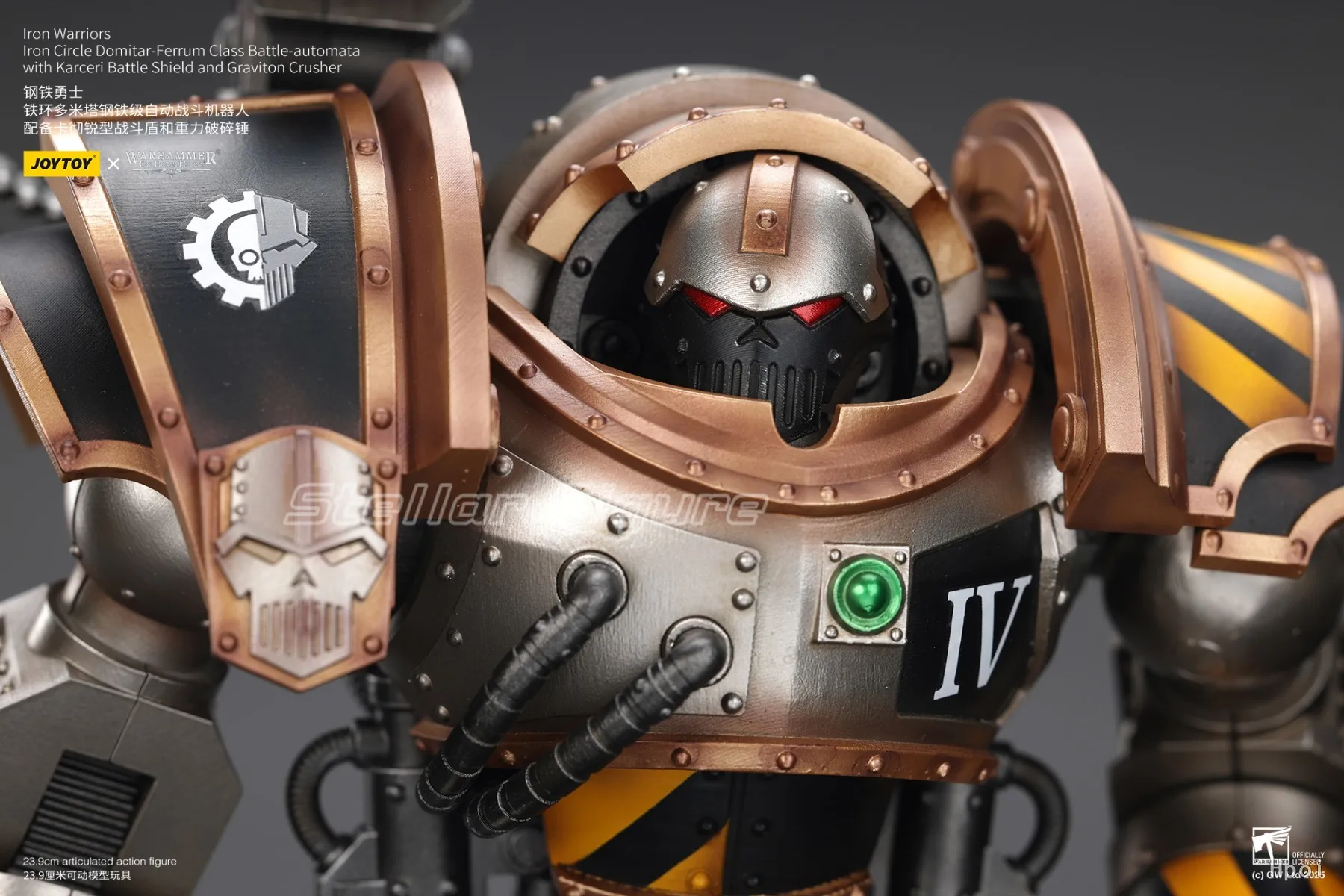 Фото 【SF】JOYTOY Warhammer The Horus Heresy 1/18 Фигурка Iron Warriors Iron Circle Domitar Ferrum Class Battle Automata с №1