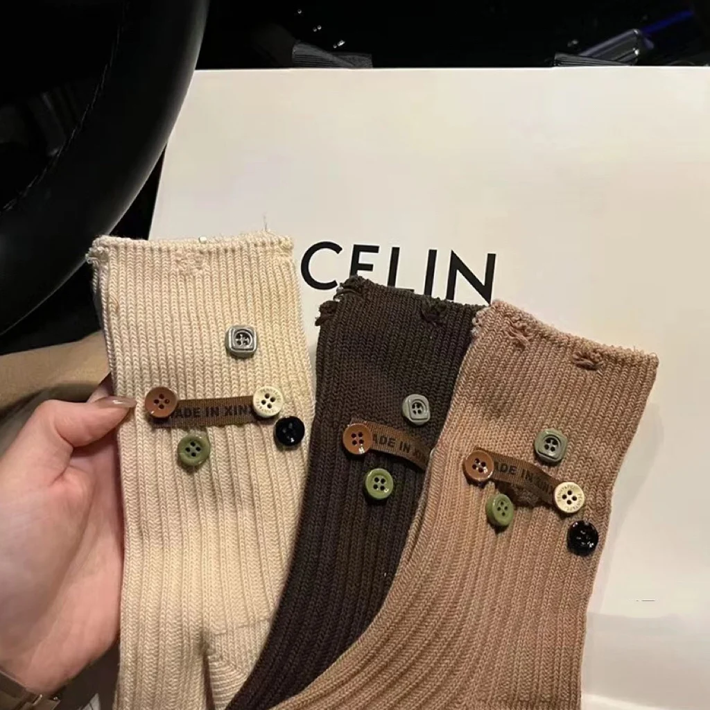 Personality Hole Hand Sewn Buttons Autumn Winter Women Stockings All-match Fashion Net Red Middle Tube Stocking Casual Socks