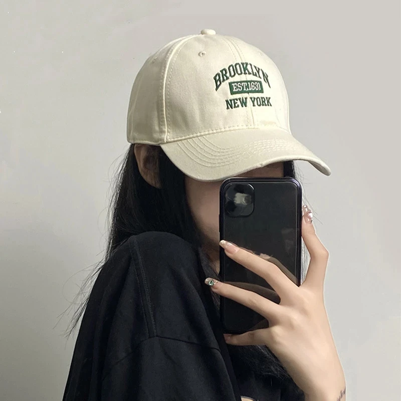 

Letter Embroidered Baseball Cap Women Men Spring Summer Curved Brim Snapback Hats Unisex Outdoor Sports Hip Hop Dad Hat Gorras