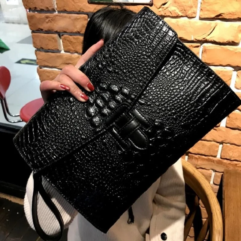 

New 2018 Women 2023 Messenger Bag Leather Envelope Bag Small Shoulder Bag For Female Vintage Satchels Clutch Handbag