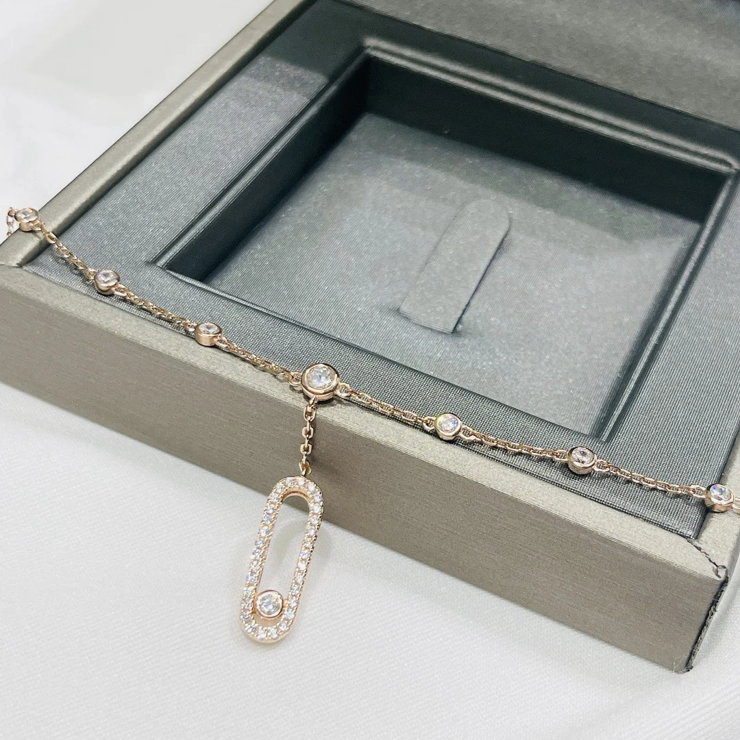 

S925 Sterling Silver Material Women's Anklet. Single drill sliding. Classic luxury jewelry. Non fading and non allergic. gift