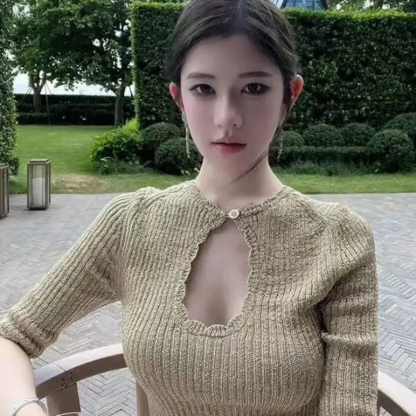 Вязаный свитер женский 2024 дизайнерский нишевый золотой полый осенний