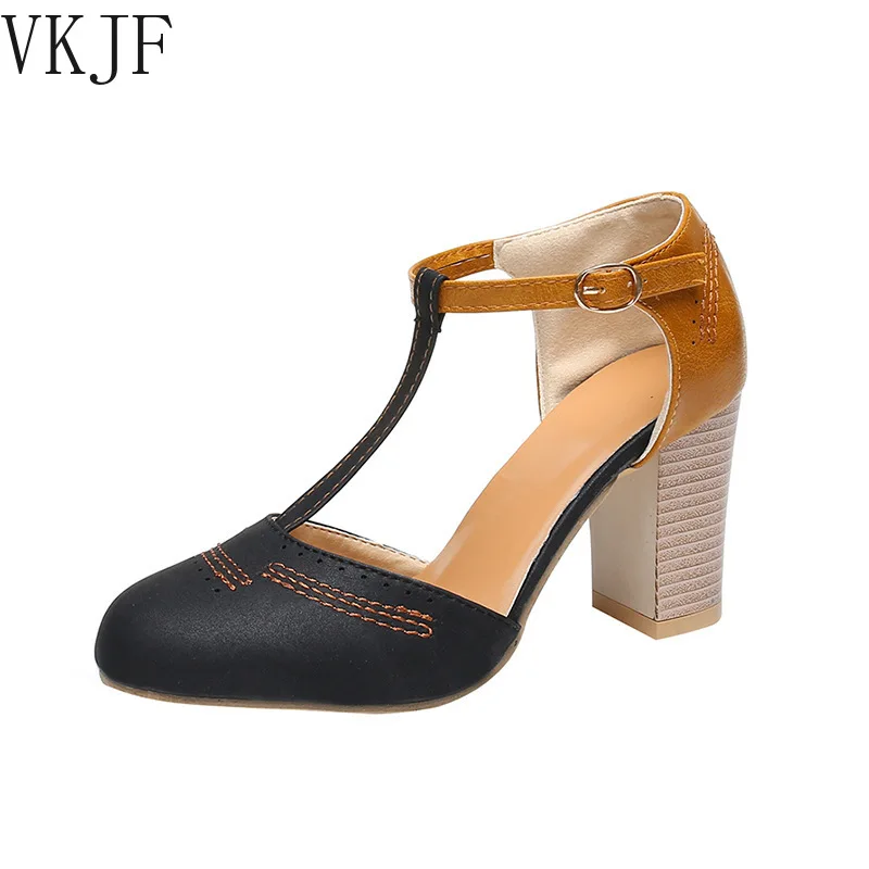

2022 Spring and Summer New European and American Retro Round Head Color Matching T-shaped Buckle Plus Size Women's Shoes