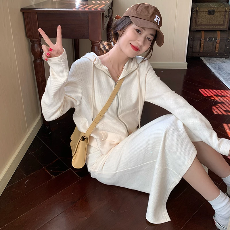 

2022Coat women's thin sweater spring and autumn new zipper short coat loose cardigan top pullover with hood