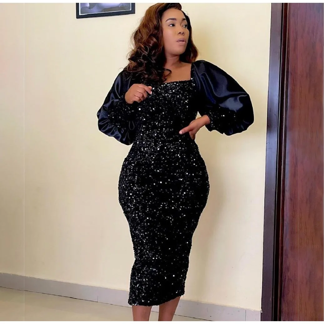 

Woman Christmas Sequined Puff Sleeve Dress