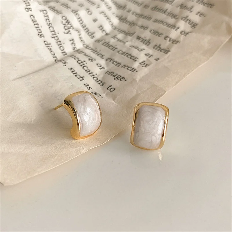 

New Design Sense Exquisite Geometric Enamel Stud Earrings 2023 New Jewelry Party Luxury Accessories For Women's Unusual Earrings