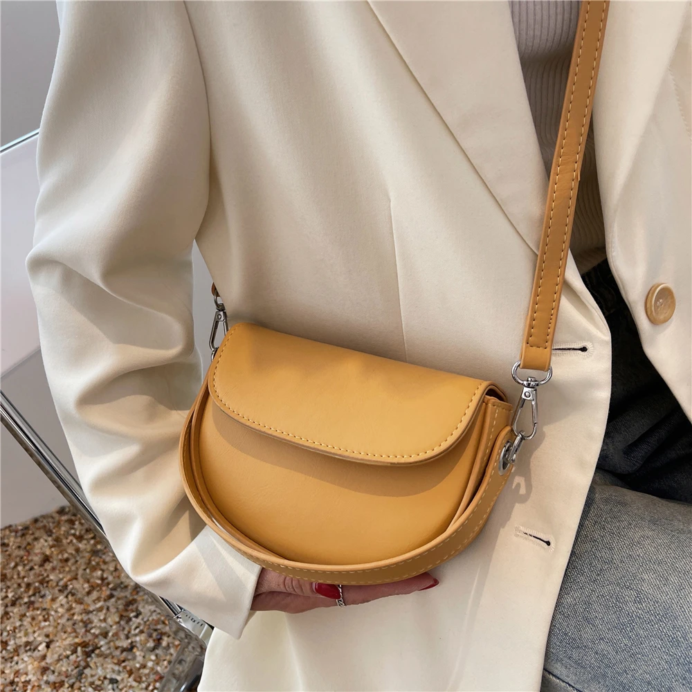 

LC Saddle Small Shoulder Crossbody Bags For Women Trends 2022 Fashion Brand Designer Short Handle Semicircular Ladies Handbags