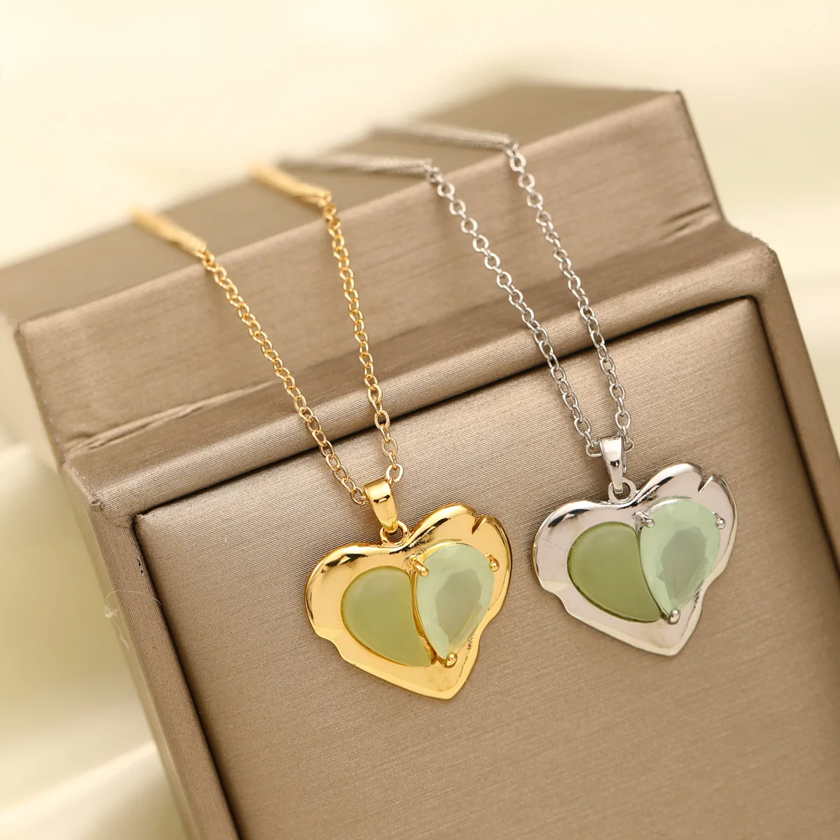 

New Trendy Heart Necklace For Women Natural Stone Pendant Choker Necklaces Collar Chain Gothic Jewelry Gift