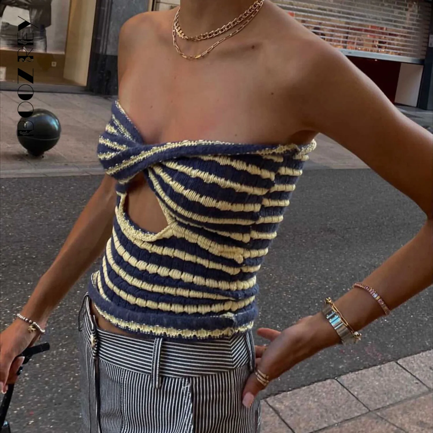 

Knitted Sweaters Cut Out Sexy Strapless Crop Tops for Women Fashion Backless Cropped Tanks Top Holiday Streetwear 2022 NEW