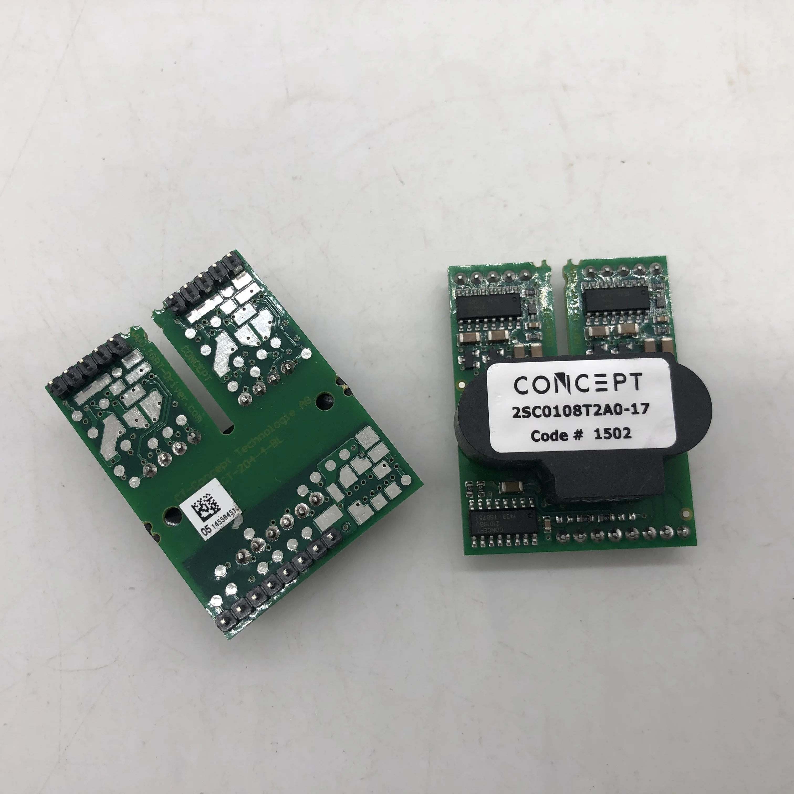 

Новый модуль 2SD315AI 2SD315A1 2SD315AI-12 2SD315AI-17 2SC0108T2A0-17 2SP0115T2A0-17 2SC0435T2A0-17 2SC0435T2G1-17
