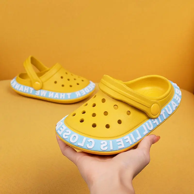 

Summer Fashion Children Slippers Hollow Out Letter Girl Boy Beach Sandals Outdoor Non-Slip Casual Shoes