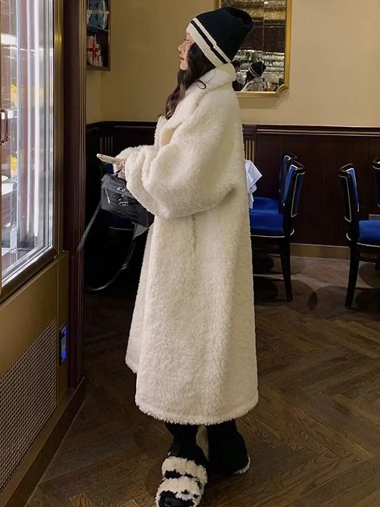 Свободные Утепленные длинные куртки из овечьей шерсти женские повседневные