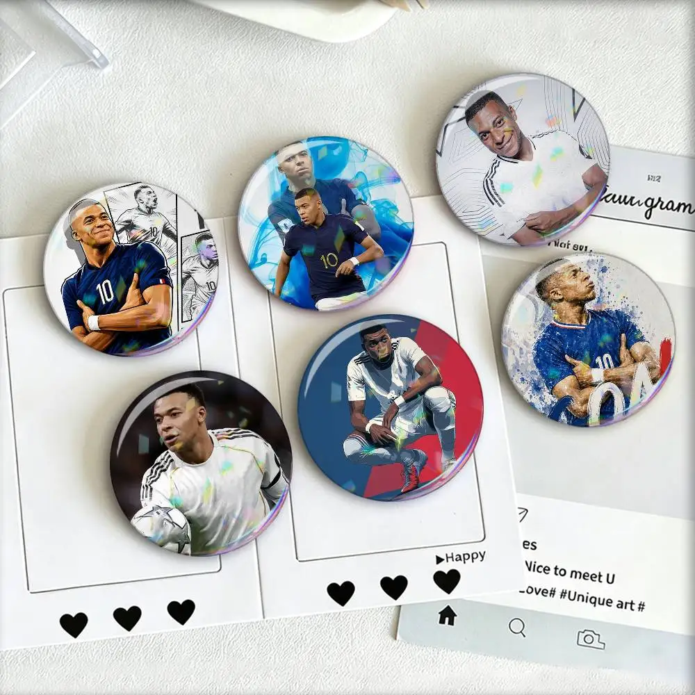 Фото Футбольный значок Kylian Mbappé, круглый, 25, 32, 44, 58, 75 мм, для фанатов, коллекционеров, подарок друзьям, брошь, сувенир №1