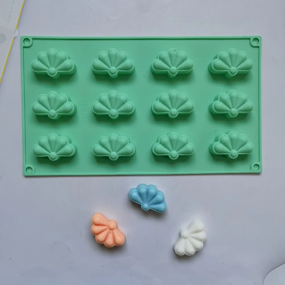 

12 листьев, 3D искусственная форма для торта, форма для шоколада, капкейка, льда, мыла, масла, маленькие формы для пирожных, эпоксидная форма дл...