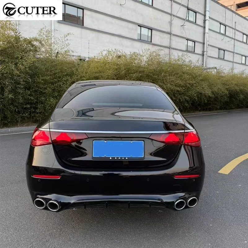 Фото W214 E260 E300 E53 AMG Style PP Диффузор заднего бампера Наконечники выхлопных газов для Mercedes Benz W214 E300 Комплект кузова автомобиля 2024 №2