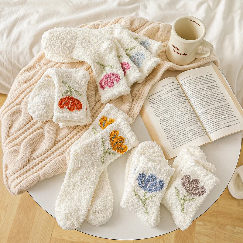 

SP&CITY Winter Thickened Coral Velvet Warm Socks Flower Patterned Cute Women's Middle Tube Socks Towel Home Sleeping Socks